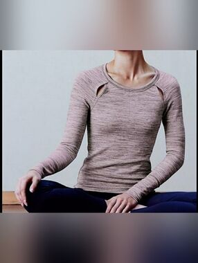 Free People Movement "Peekaboo" Cutout Terry Top/Sweatshirt. Size: Medium